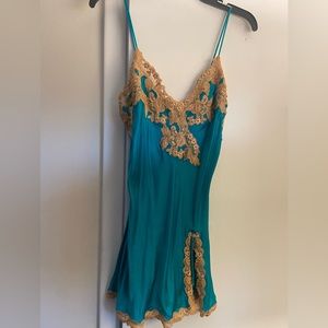La Perla Turquoise Silk slip with Frastaglio embroidery Size M